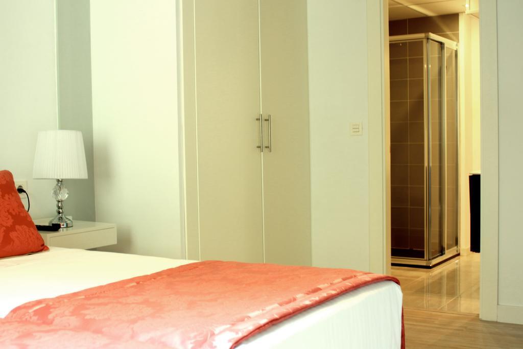 Palacio Cabrera - Lillo 3*